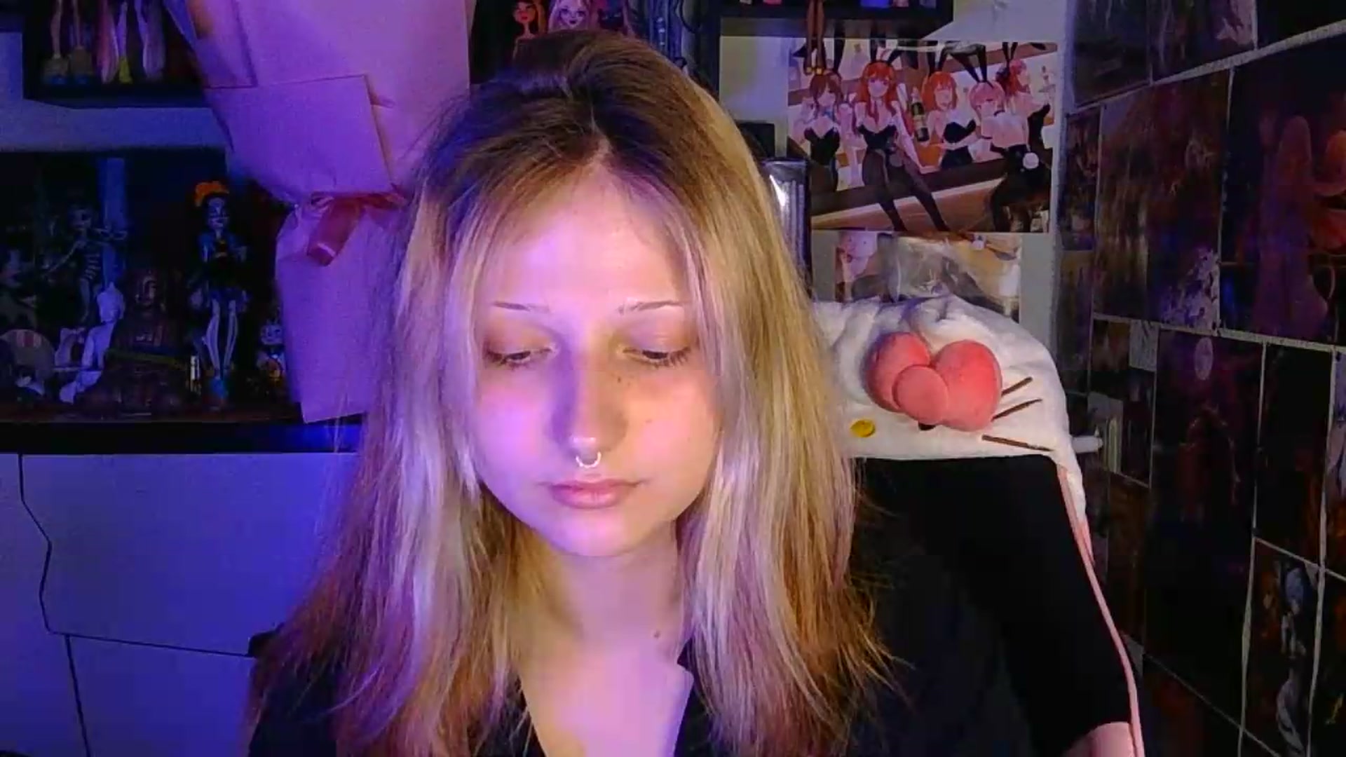Gallery image thumbnail from VladaMoon's myfreecams stream on, 06/29/2026, 21:31 image 14 of 20