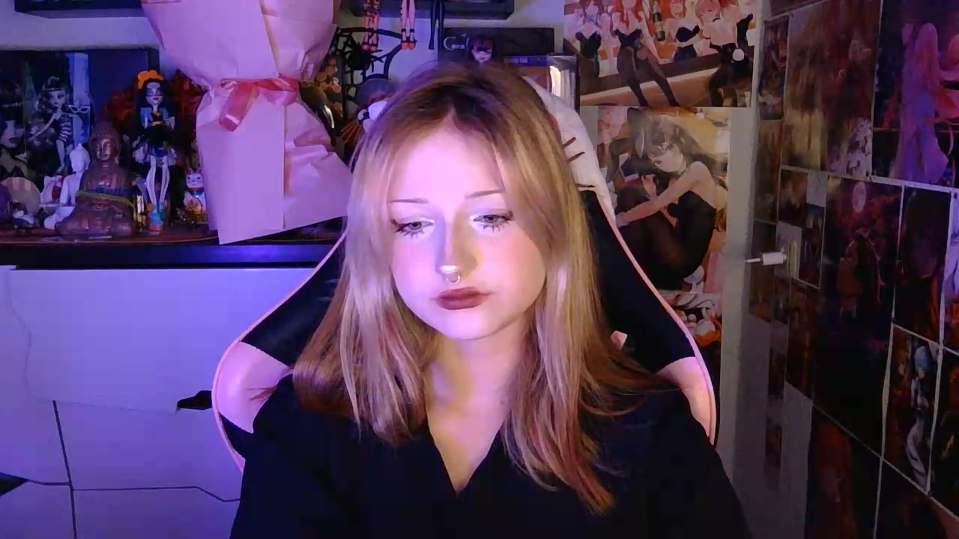 Gallery image thumbnail from VladaMoon's myfreecams stream on, 06/30/2026, 20:11 image 12 of 20