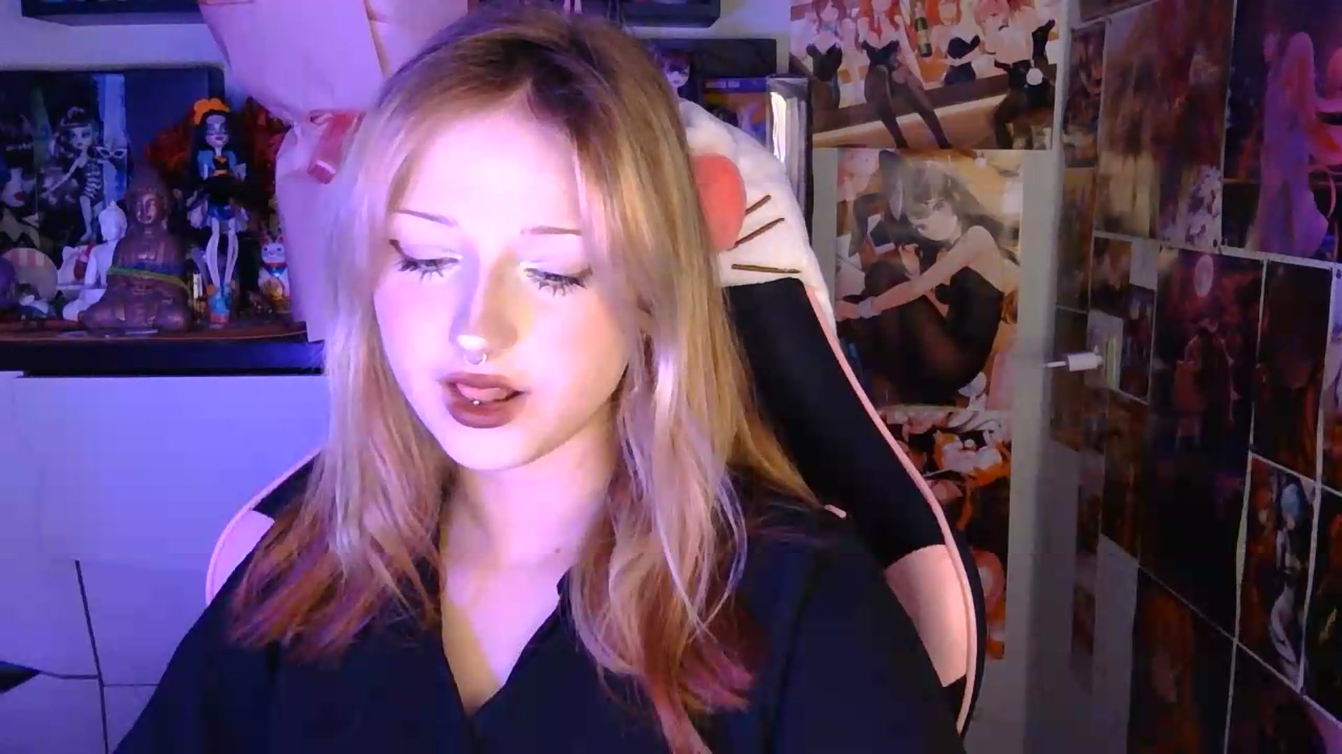 Gallery image thumbnail from VladaMoon's myfreecams stream on, 06/30/2026, 20:11 image 4 of 20