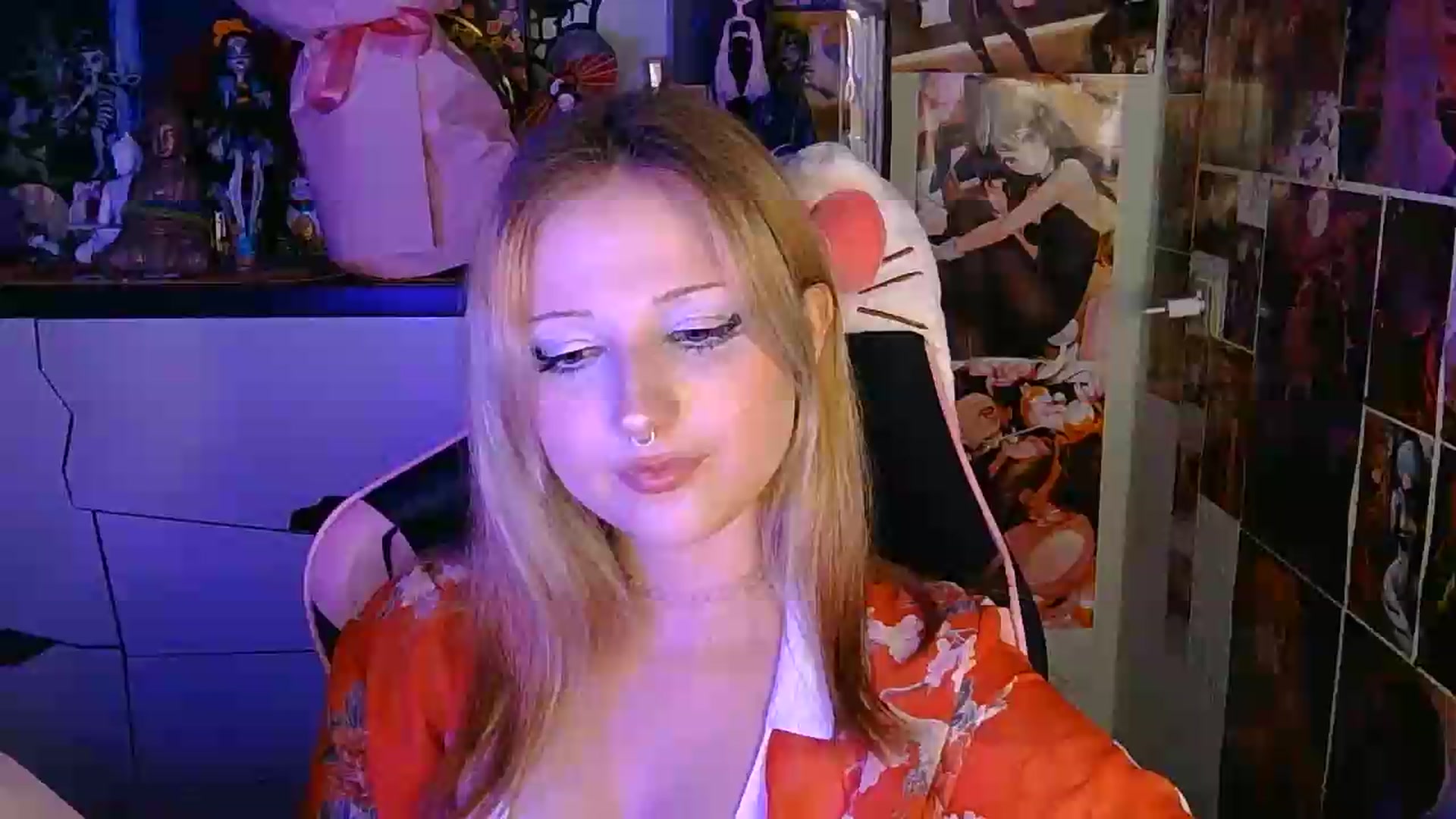 Gallery image thumbnail from VladaMoon's myfreecams stream on, 07/01/2026, 19:59 image 18 of 20