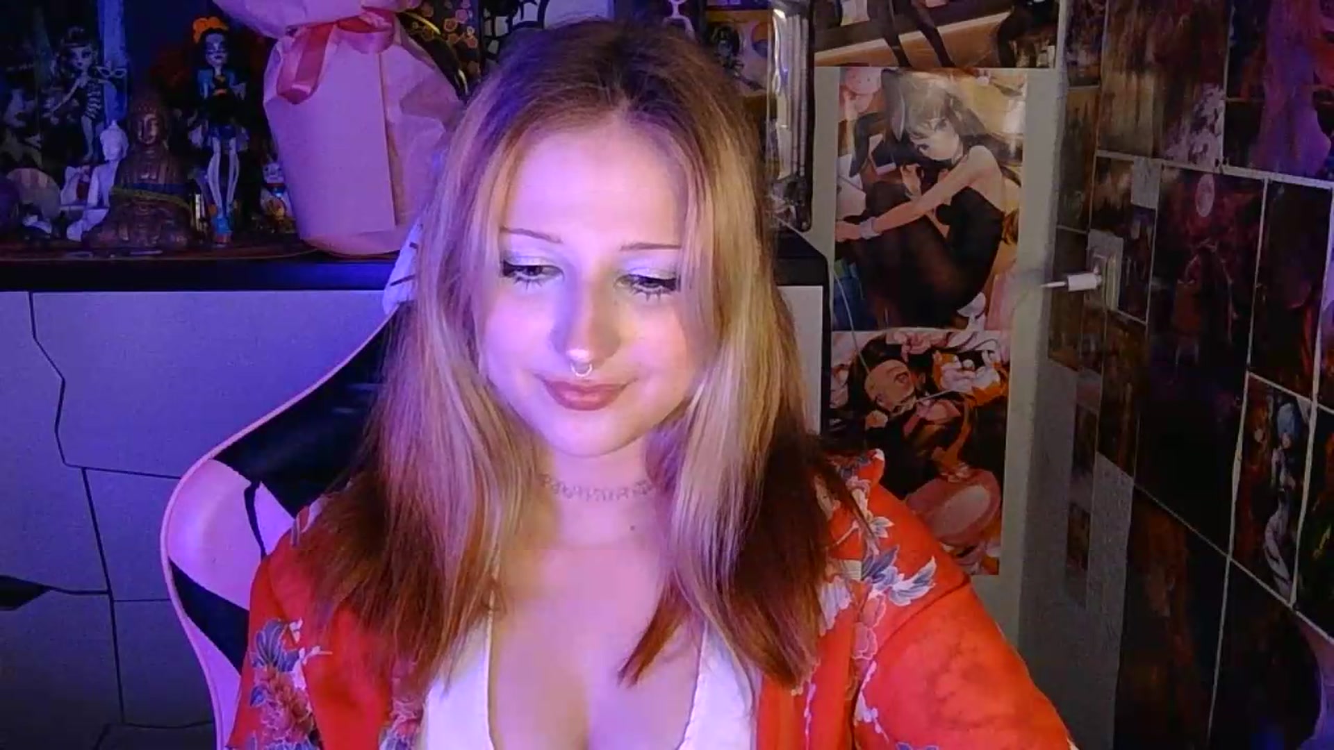 Gallery image thumbnail from VladaMoon's myfreecams stream on, 07/01/2026, 19:59 image 4 of 20