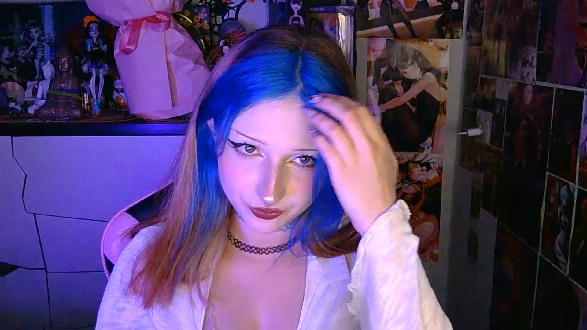 Gallery image thumbnail from VladaMoon's myfreecams stream on, 07/02/2026, 21:23 image 3 of 20