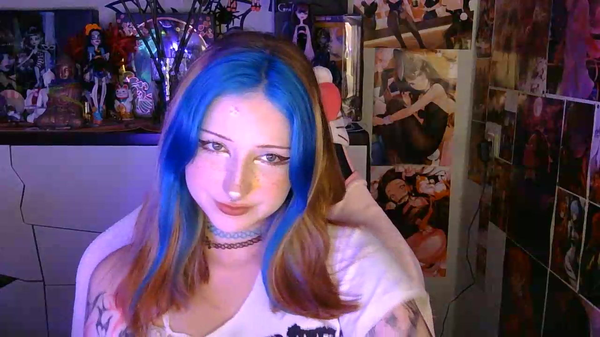 Gallery image thumbnail from VladaMoon's myfreecams stream on, 07/04/2026, 20:41 image 5 of 20