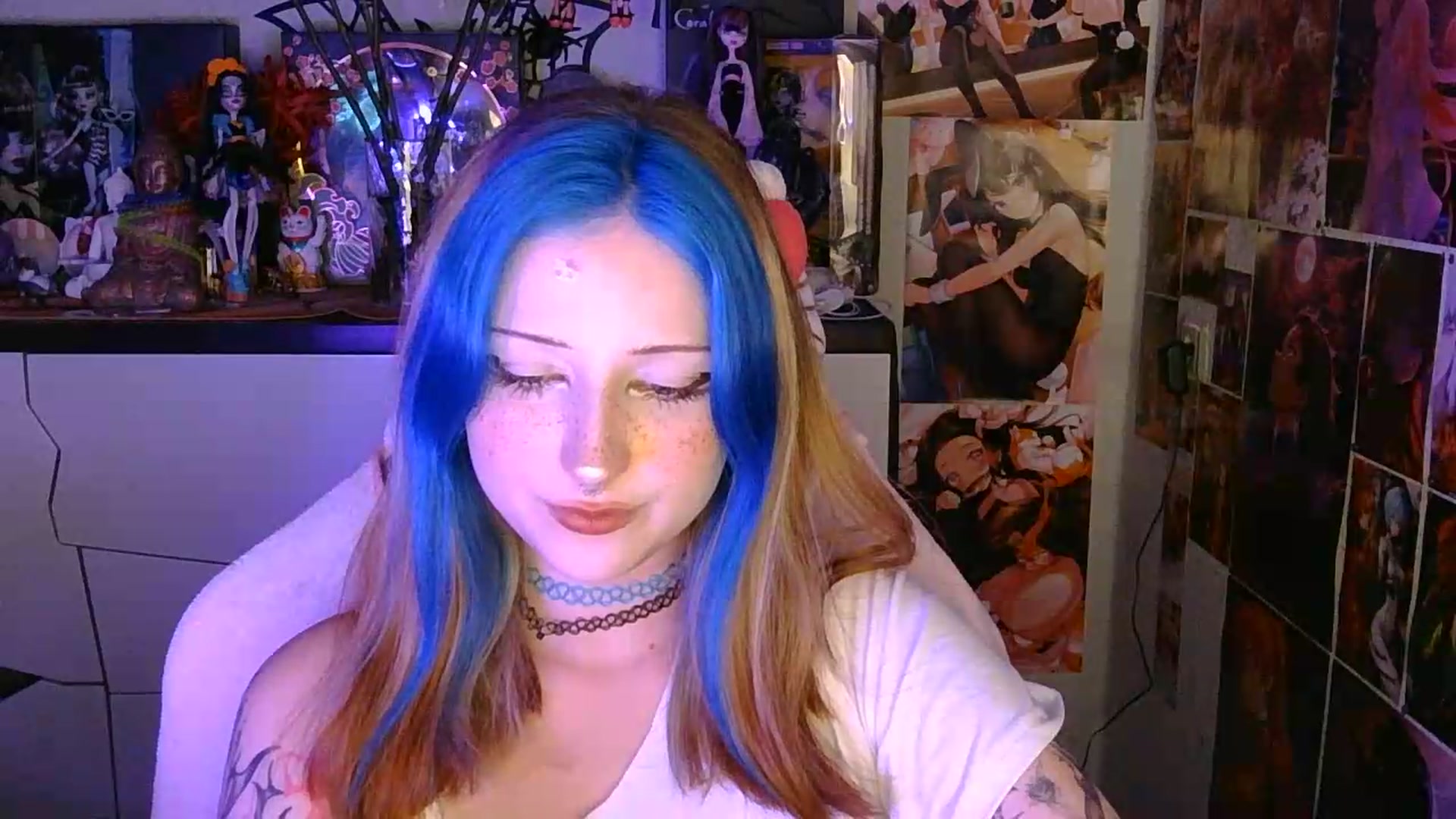 Gallery image thumbnail from VladaMoon's myfreecams stream on, 07/04/2026, 20:41 image 6 of 20