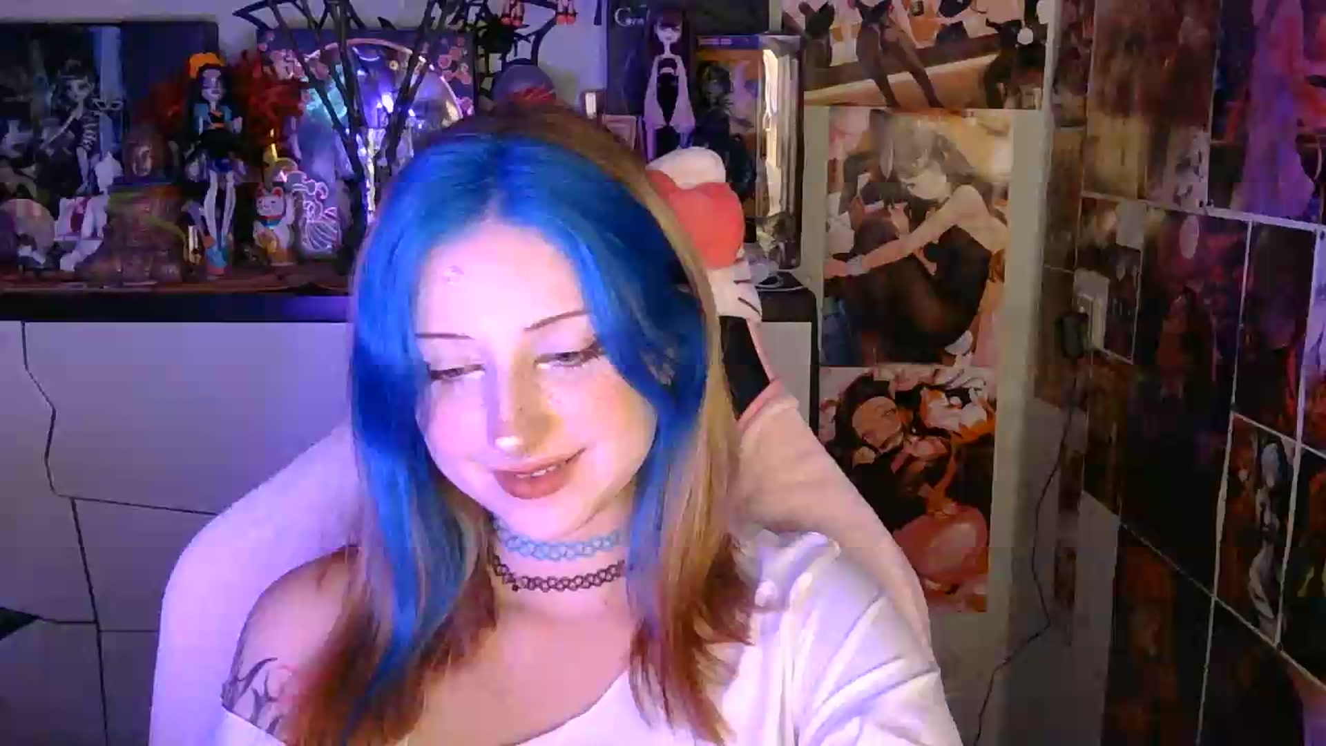 Gallery image thumbnail from VladaMoon's myfreecams stream on, 07/04/2026, 20:41 image 15 of 20