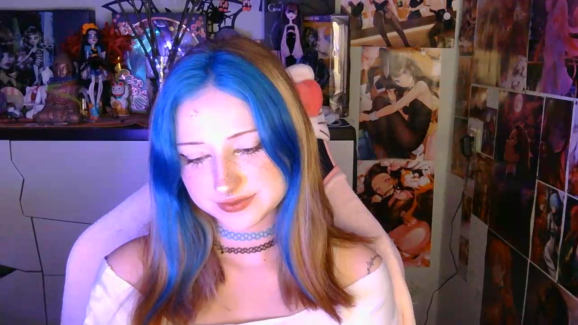 Gallery image thumbnail from VladaMoon's myfreecams stream on, 07/04/2026, 20:41 image 7 of 20