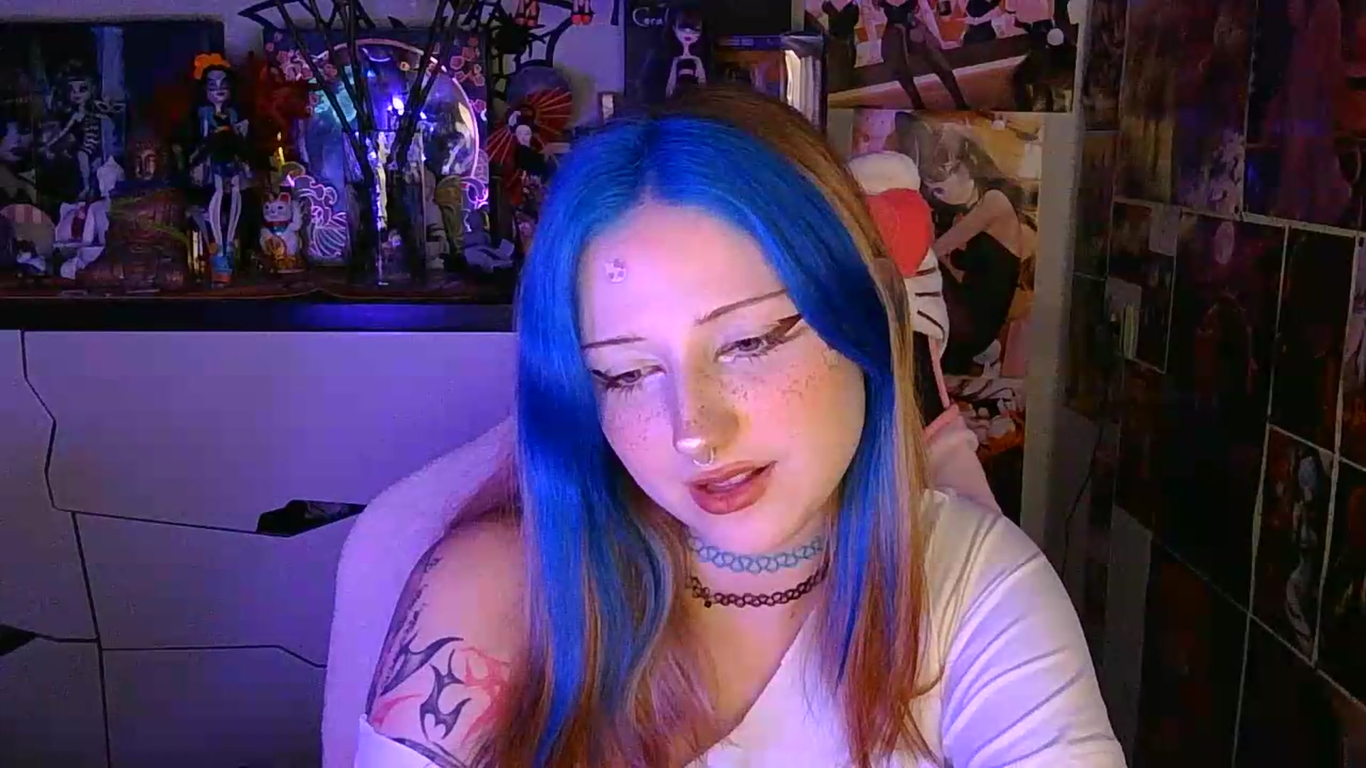 Gallery image thumbnail from VladaMoon's myfreecams stream on, 07/04/2026, 20:41 image 19 of 20