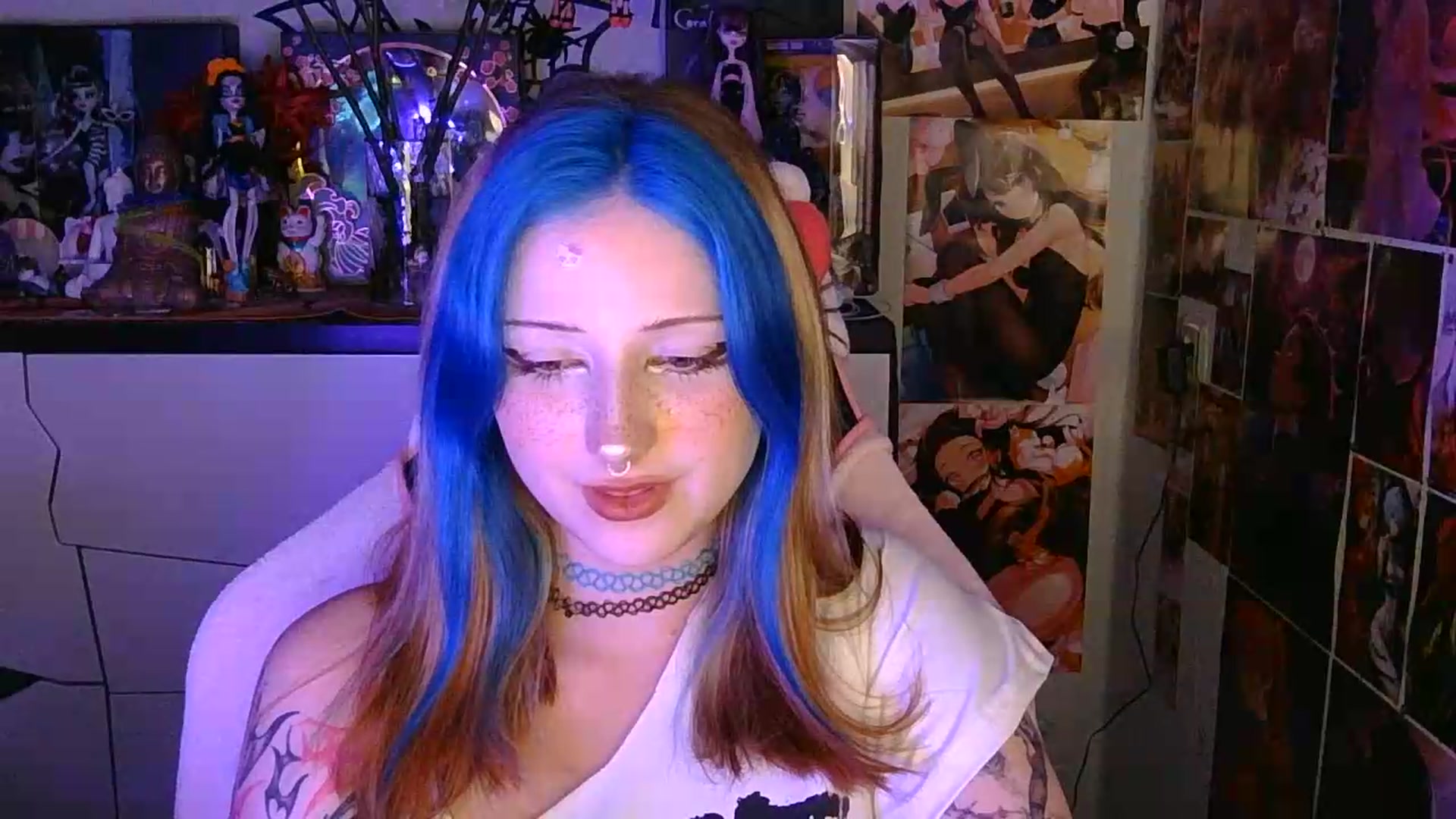 Gallery image thumbnail from VladaMoon's myfreecams stream on, 07/04/2026, 20:41 image 4 of 20