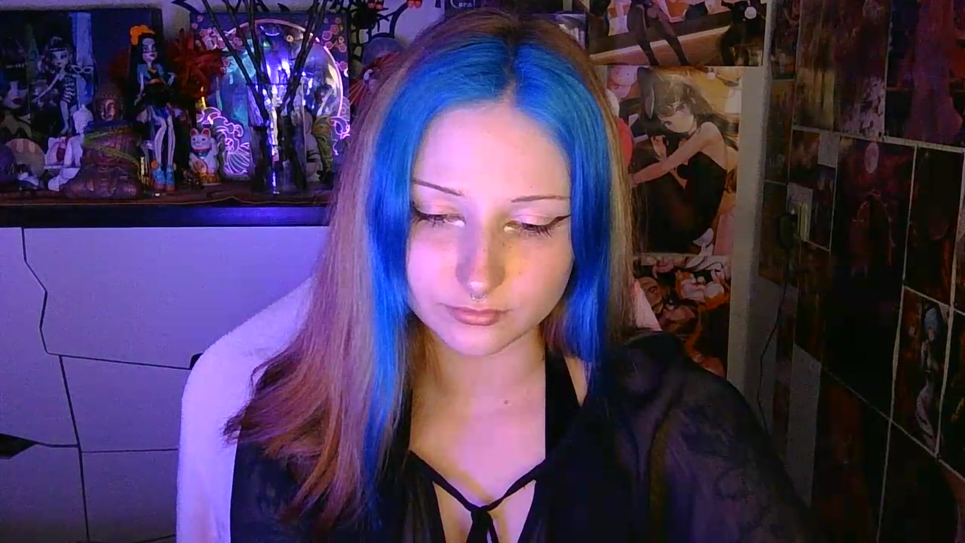 Gallery image thumbnail from VladaMoon's myfreecams stream on, 07/05/2026, 21:17 image 19 of 20