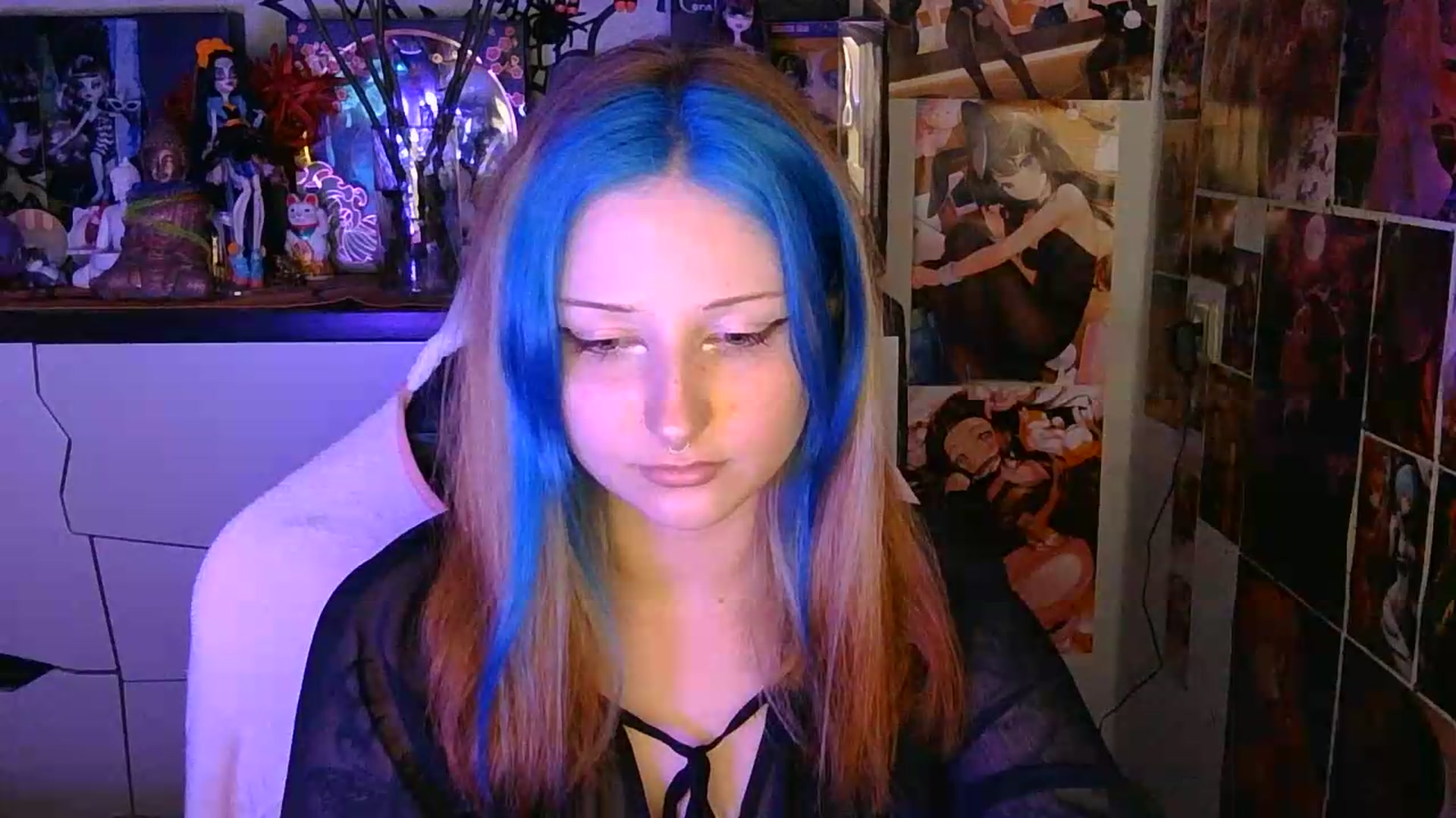 Gallery image thumbnail from VladaMoon's myfreecams stream on, 07/05/2026, 21:17 image 15 of 20