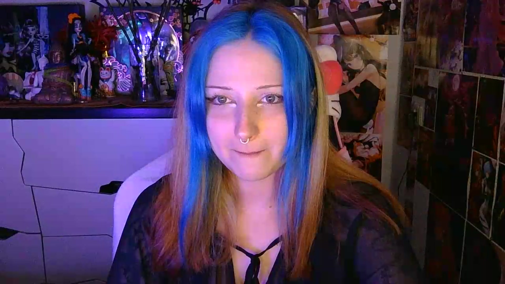 Gallery image thumbnail from VladaMoon's myfreecams stream on, 07/05/2026, 21:17 image 13 of 20