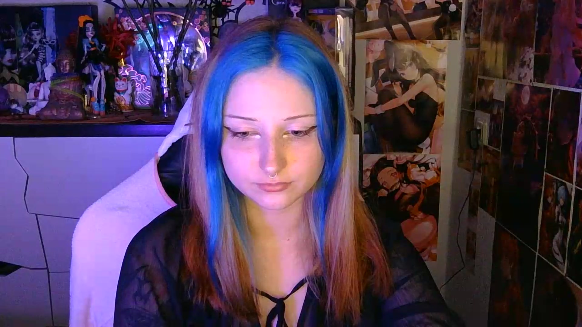 Gallery image thumbnail from VladaMoon's myfreecams stream on, 07/05/2026, 21:17 image 16 of 20