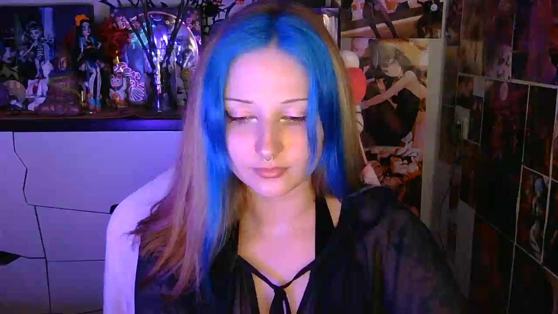 Gallery image thumbnail from VladaMoon's myfreecams stream on, 07/05/2026, 21:17 image 18 of 20