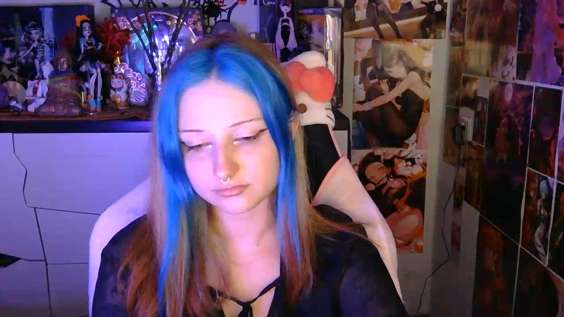 Gallery image thumbnail from VladaMoon's myfreecams stream on, 07/05/2026, 21:17 image 4 of 20