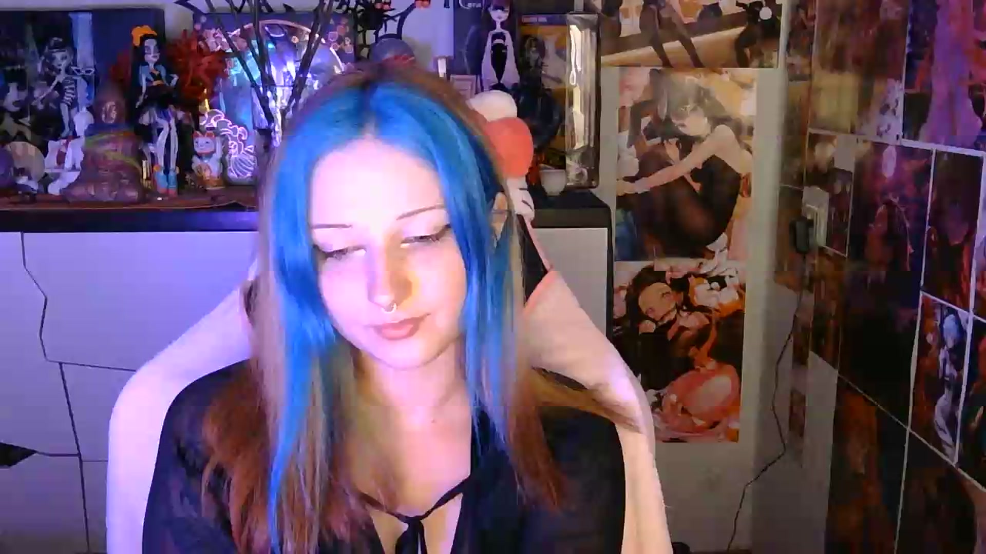 Gallery image thumbnail from VladaMoon's myfreecams stream on, 07/05/2026, 21:17 image 8 of 20