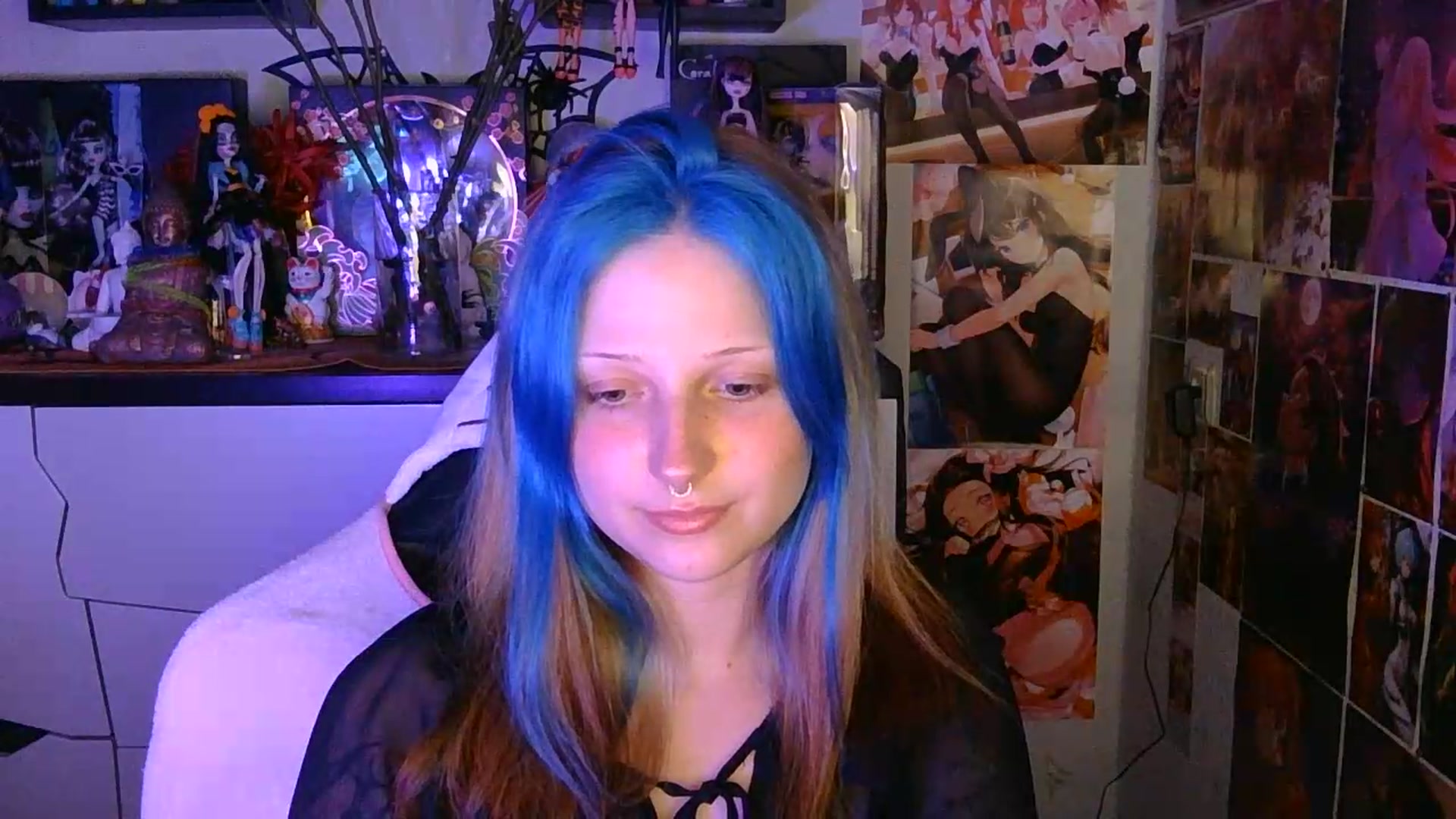 Gallery image thumbnail from VladaMoon's myfreecams stream on, 07/06/2026, 23:06 image 14 of 20