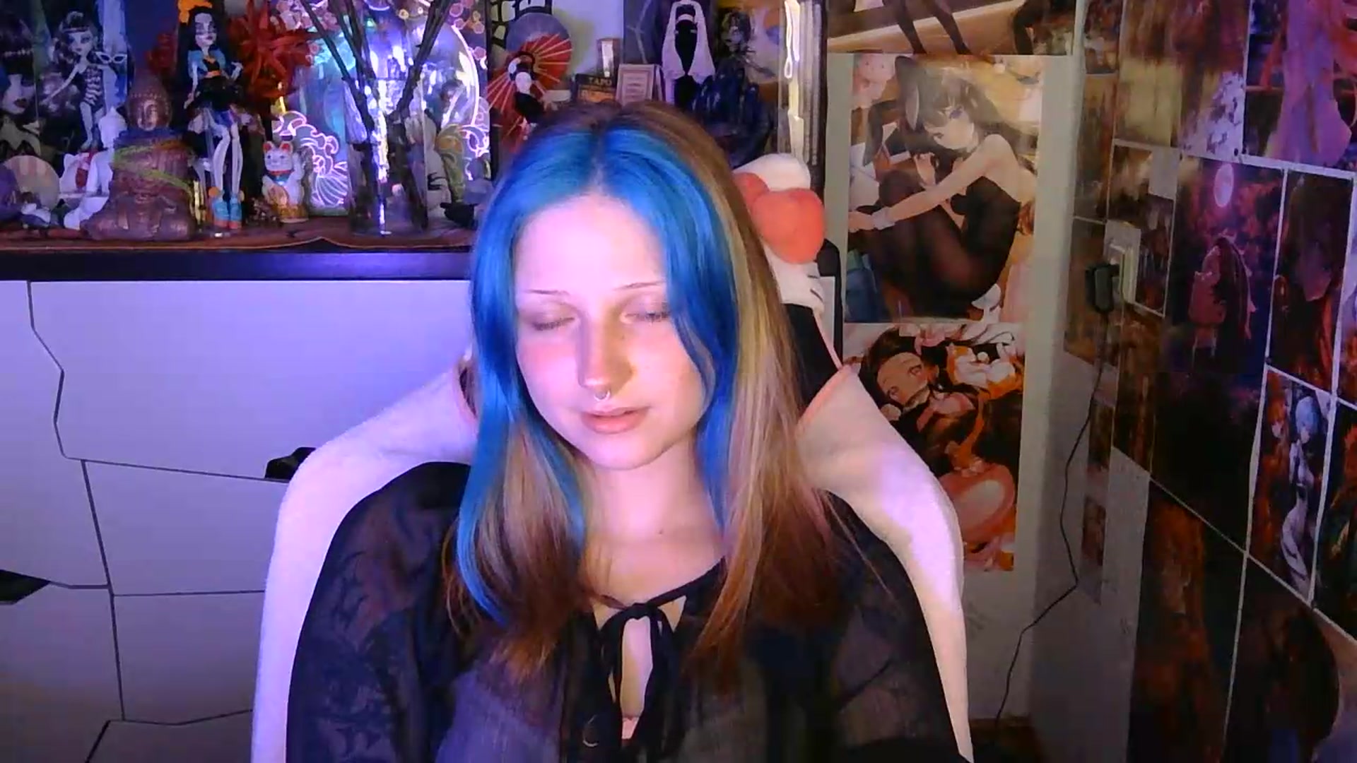 Gallery image thumbnail from VladaMoon's myfreecams stream on, 07/06/2026, 23:06 image 2 of 20