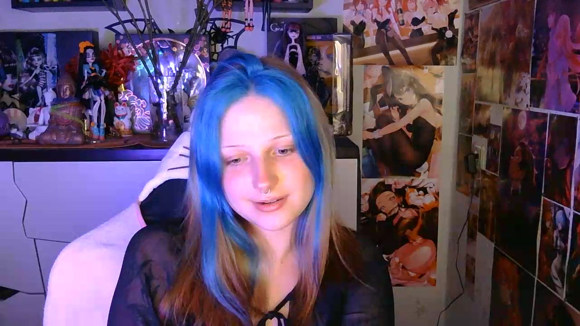 Gallery image thumbnail from VladaMoon's myfreecams stream on, 07/06/2026, 23:06 image 16 of 20