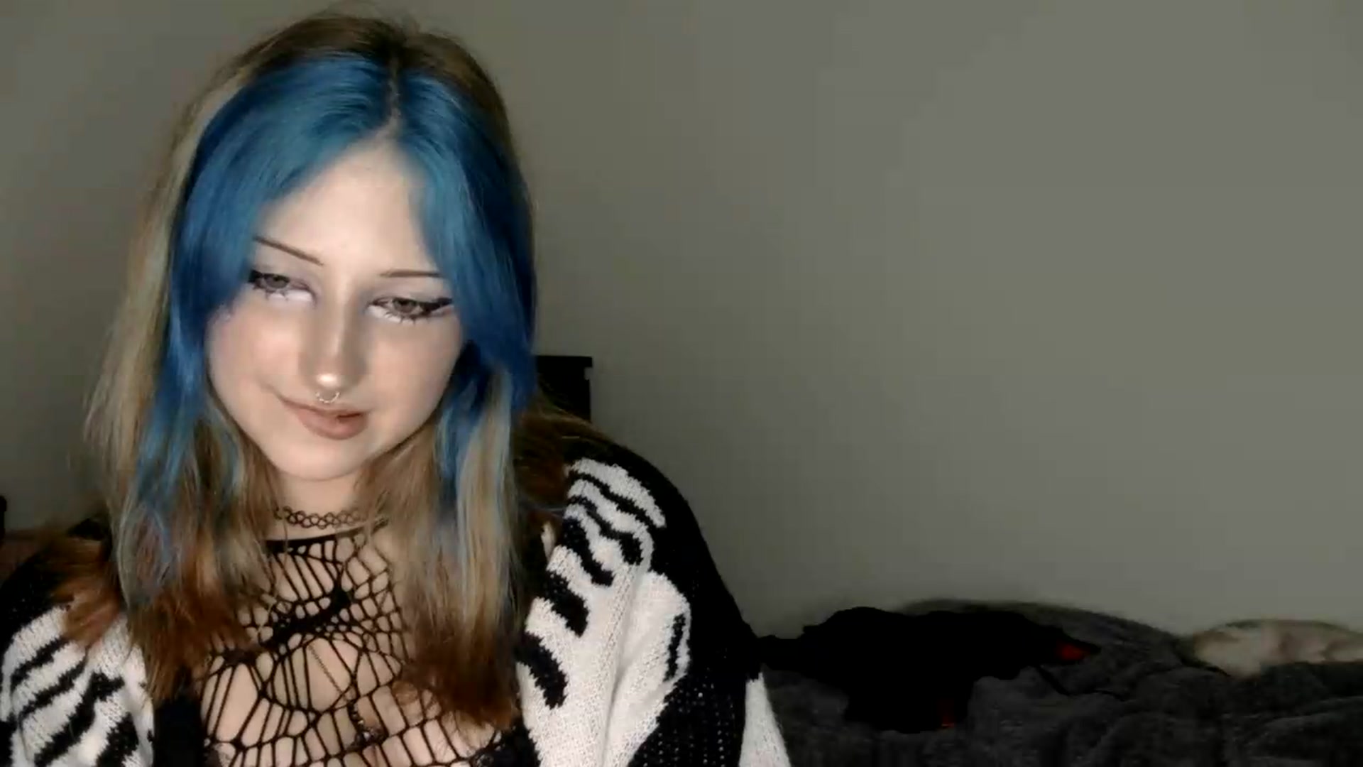 Gallery image thumbnail from VladaMoon's myfreecams stream on, 07/10/2026, 22:16 image 3 of 20