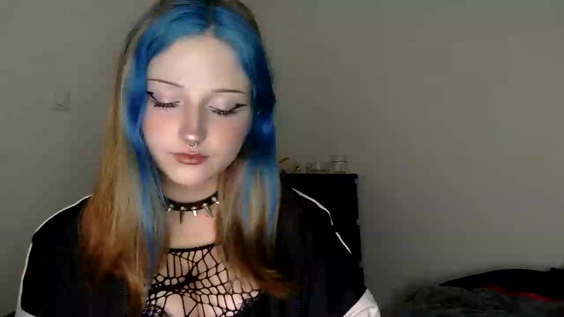 Gallery image thumbnail from VladaMoon's myfreecams stream on, 07/12/2026, 11:05 image 1 of 20