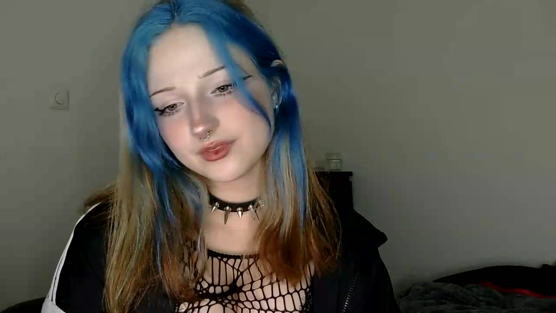 Gallery image thumbnail from VladaMoon's myfreecams stream on, 07/12/2026, 11:05 image 12 of 20
