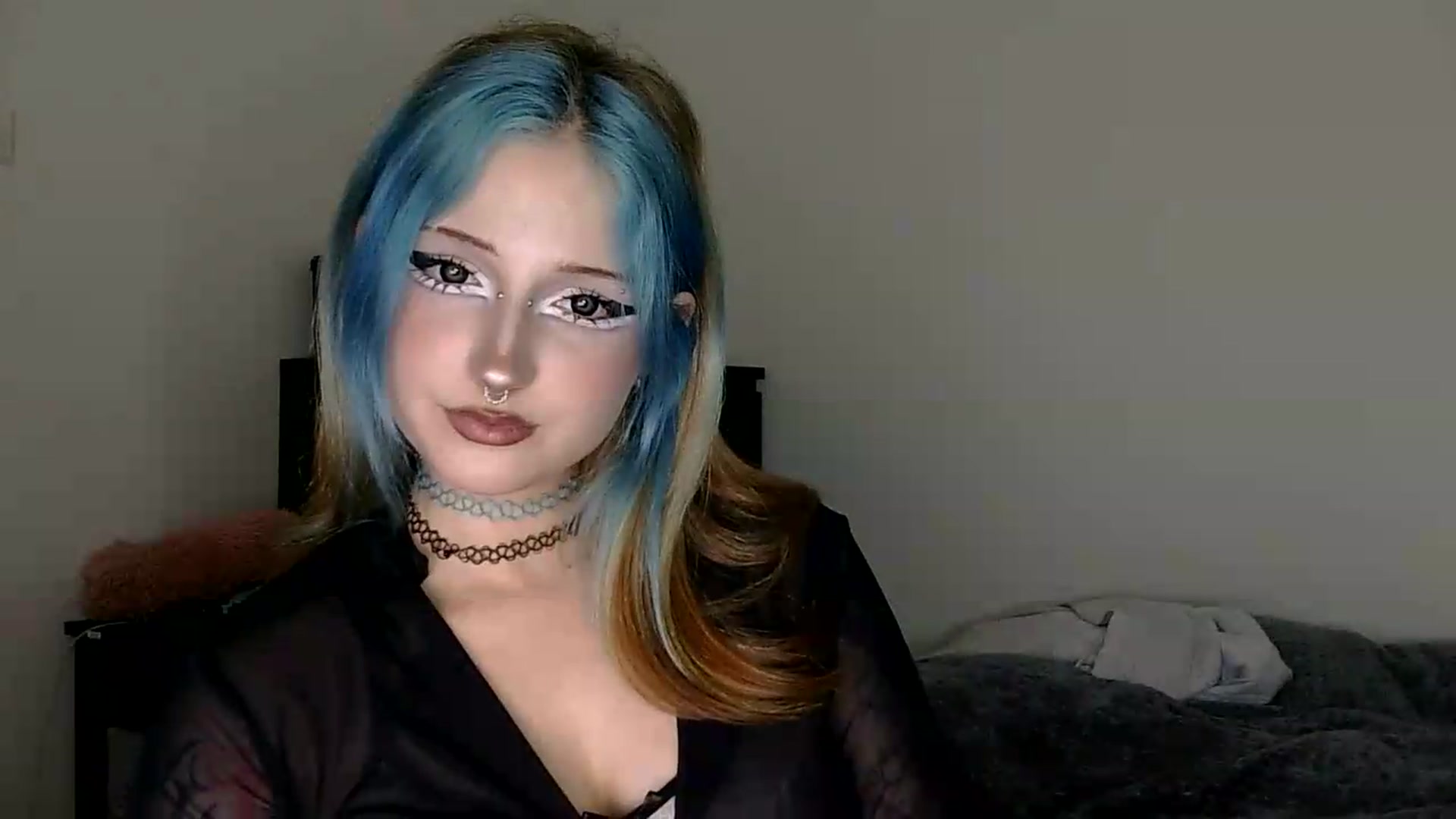 Gallery image thumbnail from VladaMoon's myfreecams stream on, 07/27/2026, 21:42 image 14 of 20