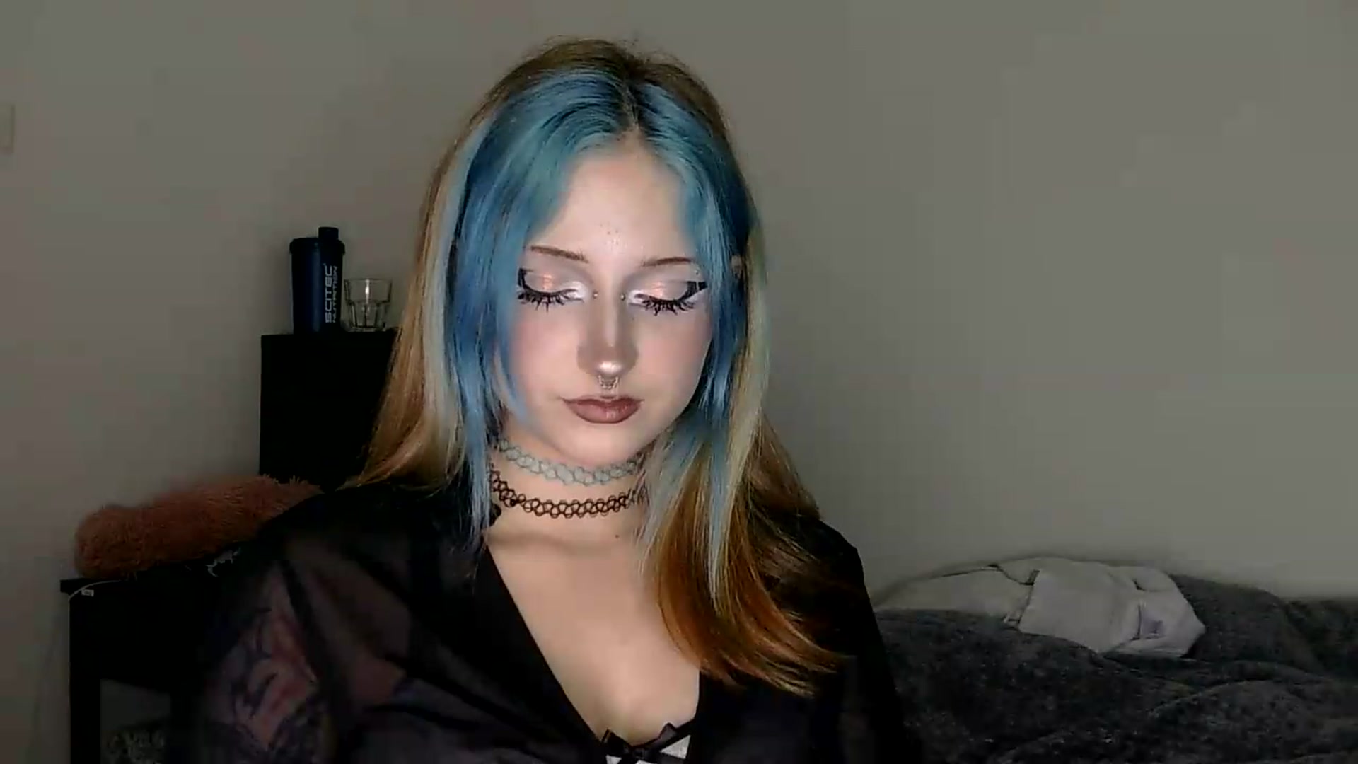 Gallery image thumbnail from VladaMoon's myfreecams stream on, 07/27/2026, 21:42 image 17 of 20
