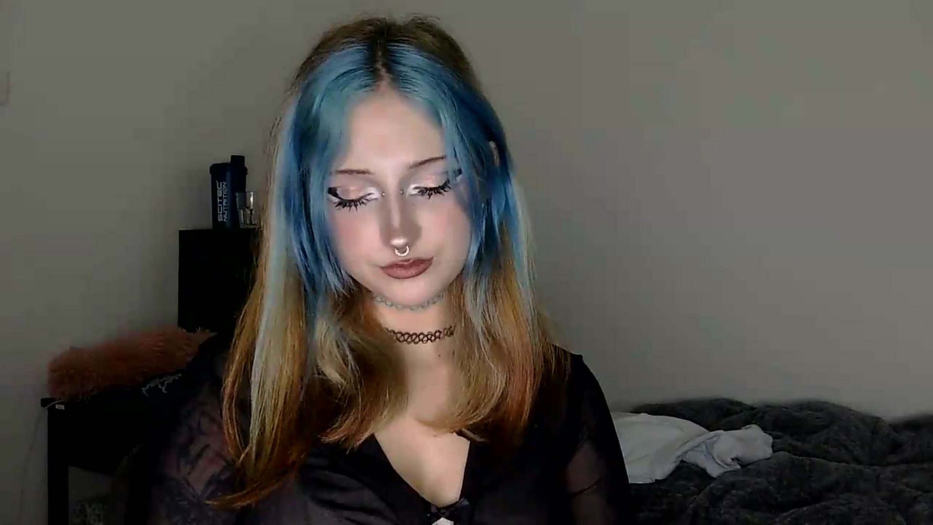 Gallery image thumbnail from VladaMoon's myfreecams stream on, 07/27/2026, 22:28 image 17 of 20