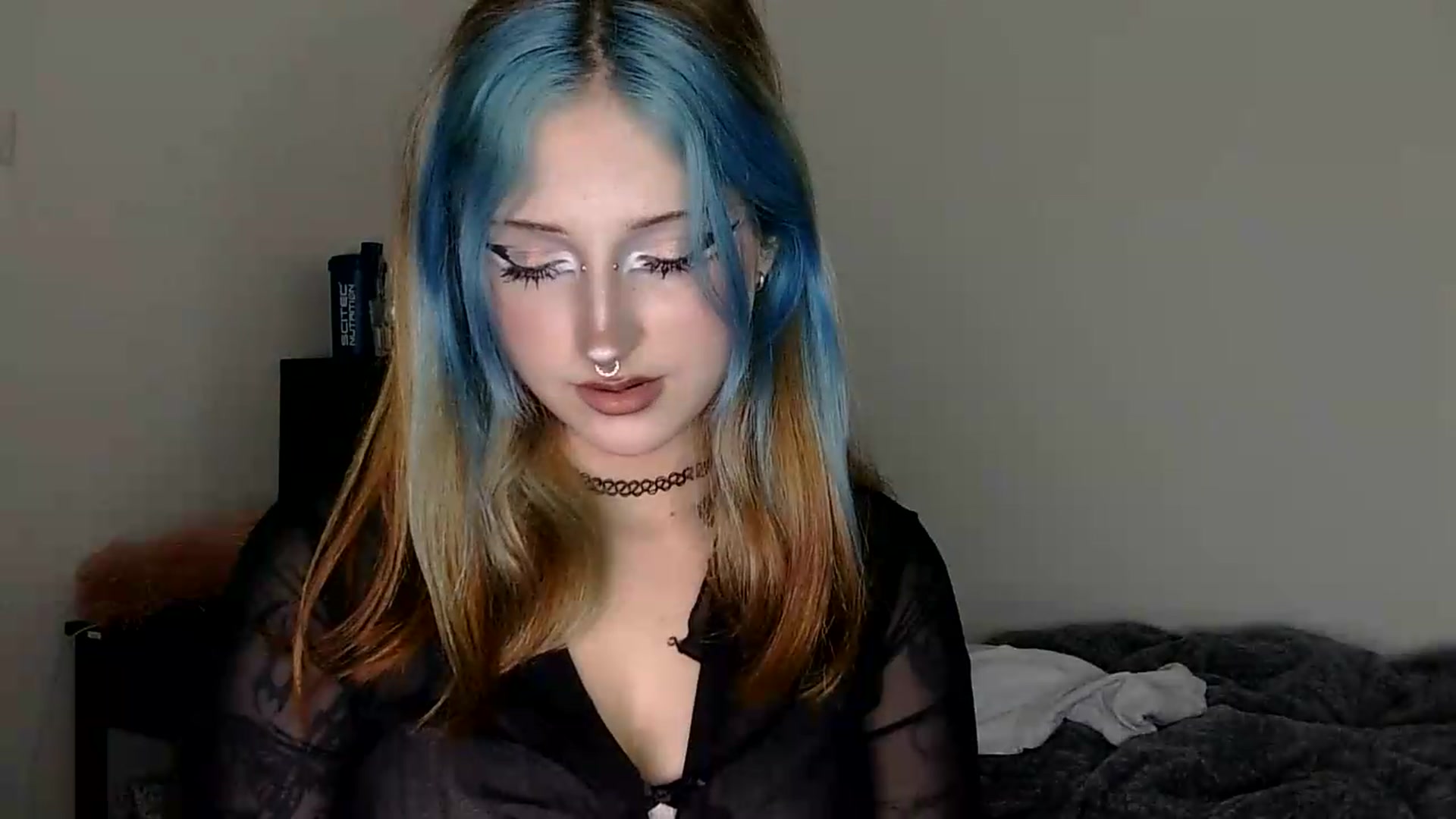 Gallery image thumbnail from VladaMoon's myfreecams stream on, 07/27/2026, 22:28 image 5 of 20