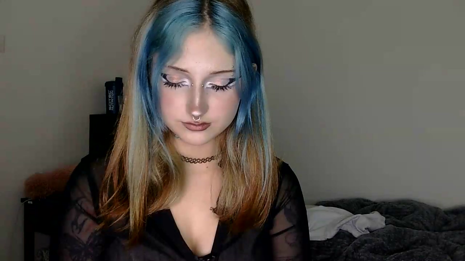 Gallery image thumbnail from VladaMoon's myfreecams stream on, 07/27/2026, 22:28 image 13 of 20