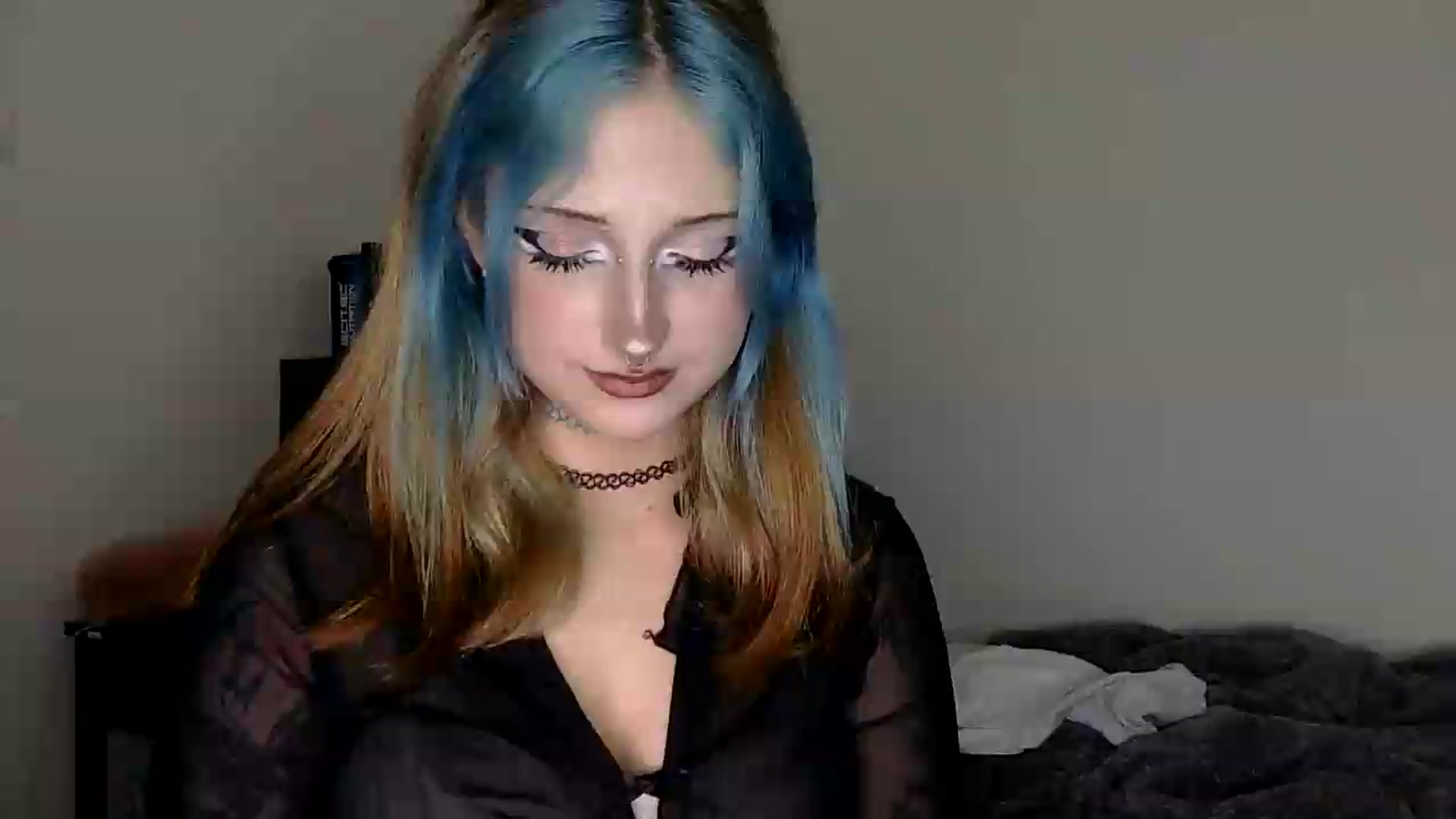 Gallery image thumbnail from VladaMoon's myfreecams stream on, 07/27/2026, 22:28 image 3 of 20