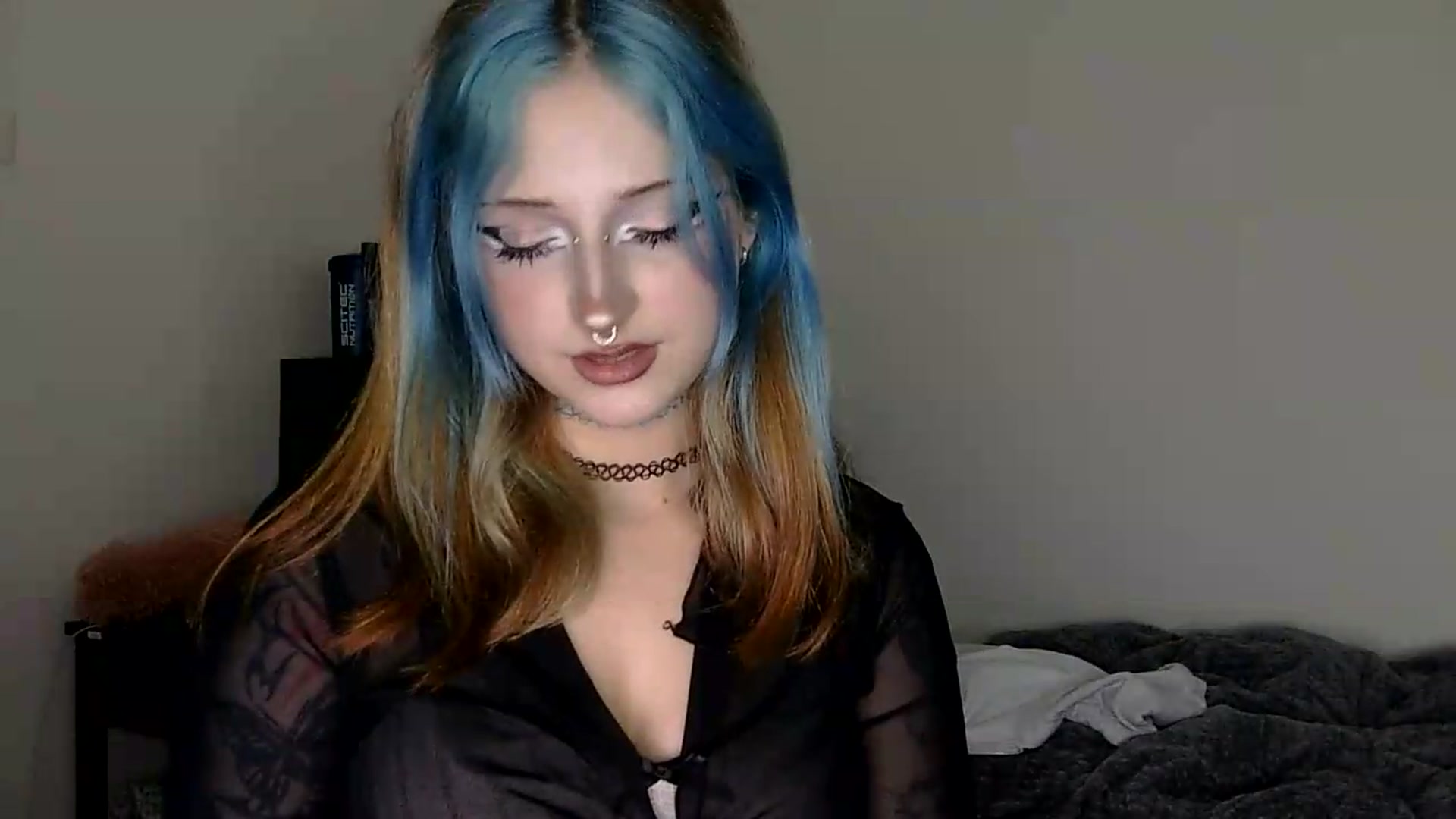 Gallery image thumbnail from VladaMoon's myfreecams stream on, 07/27/2026, 22:28 image 4 of 20
