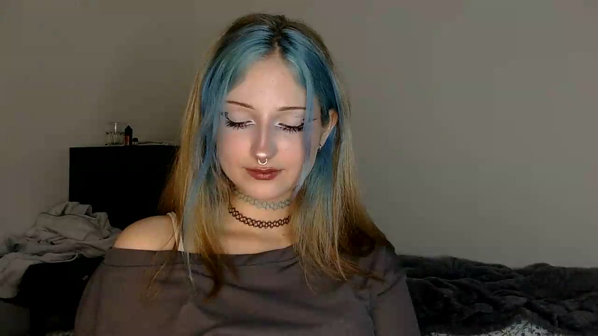 Gallery image thumbnail from VladaMoon's myfreecams stream on, 07/28/2026, 22:35 image 6 of 20
