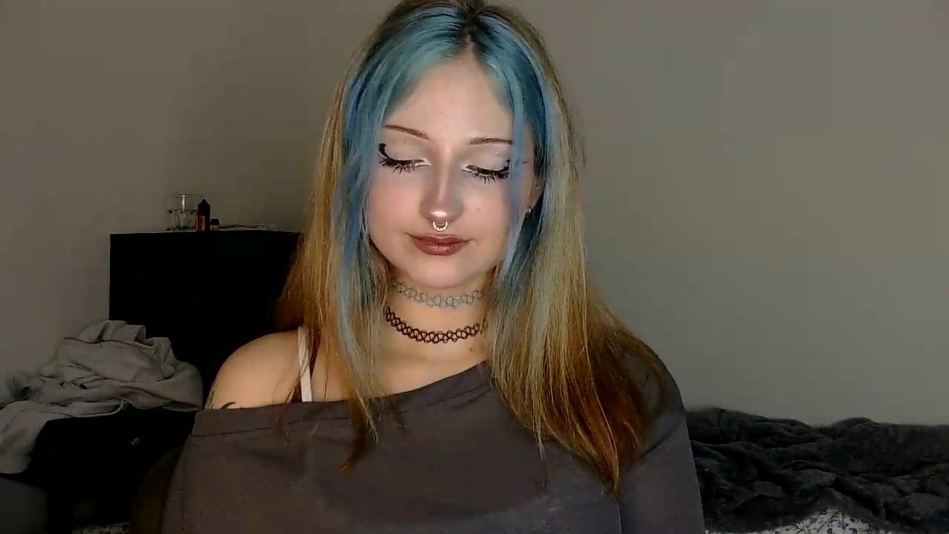 Gallery image thumbnail from VladaMoon's myfreecams stream on, 07/28/2026, 22:35 image 9 of 20