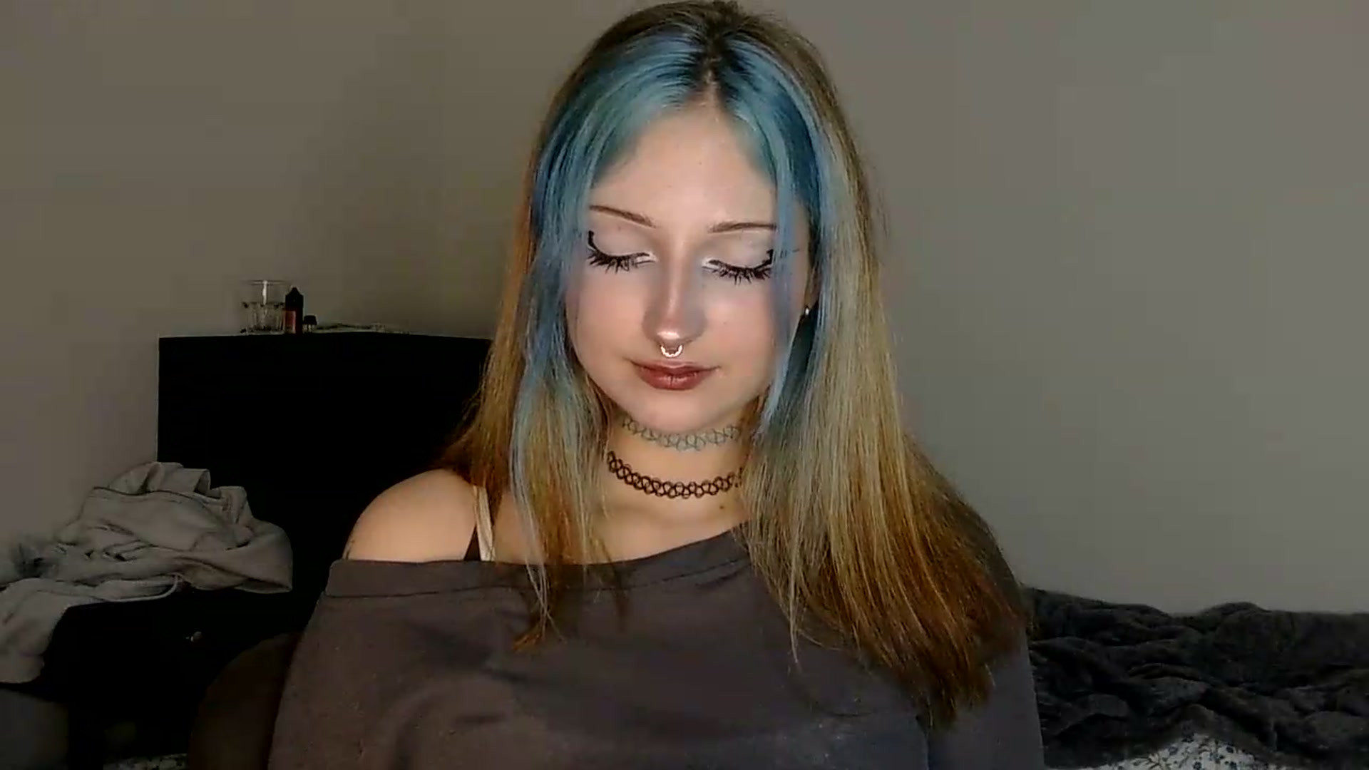 Gallery image thumbnail from VladaMoon's myfreecams stream on, 07/28/2026, 22:35 image 12 of 20