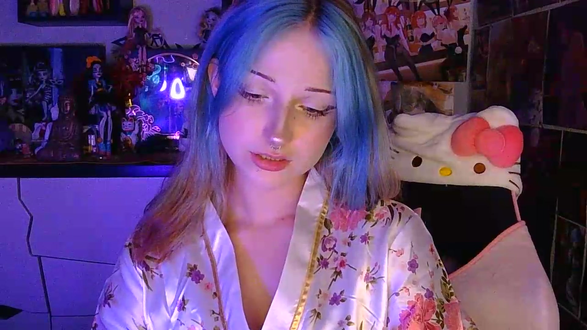 Gallery image thumbnail from VladaMoon's myfreecams stream on, 08/02/2026, 21:50 image 10 of 20