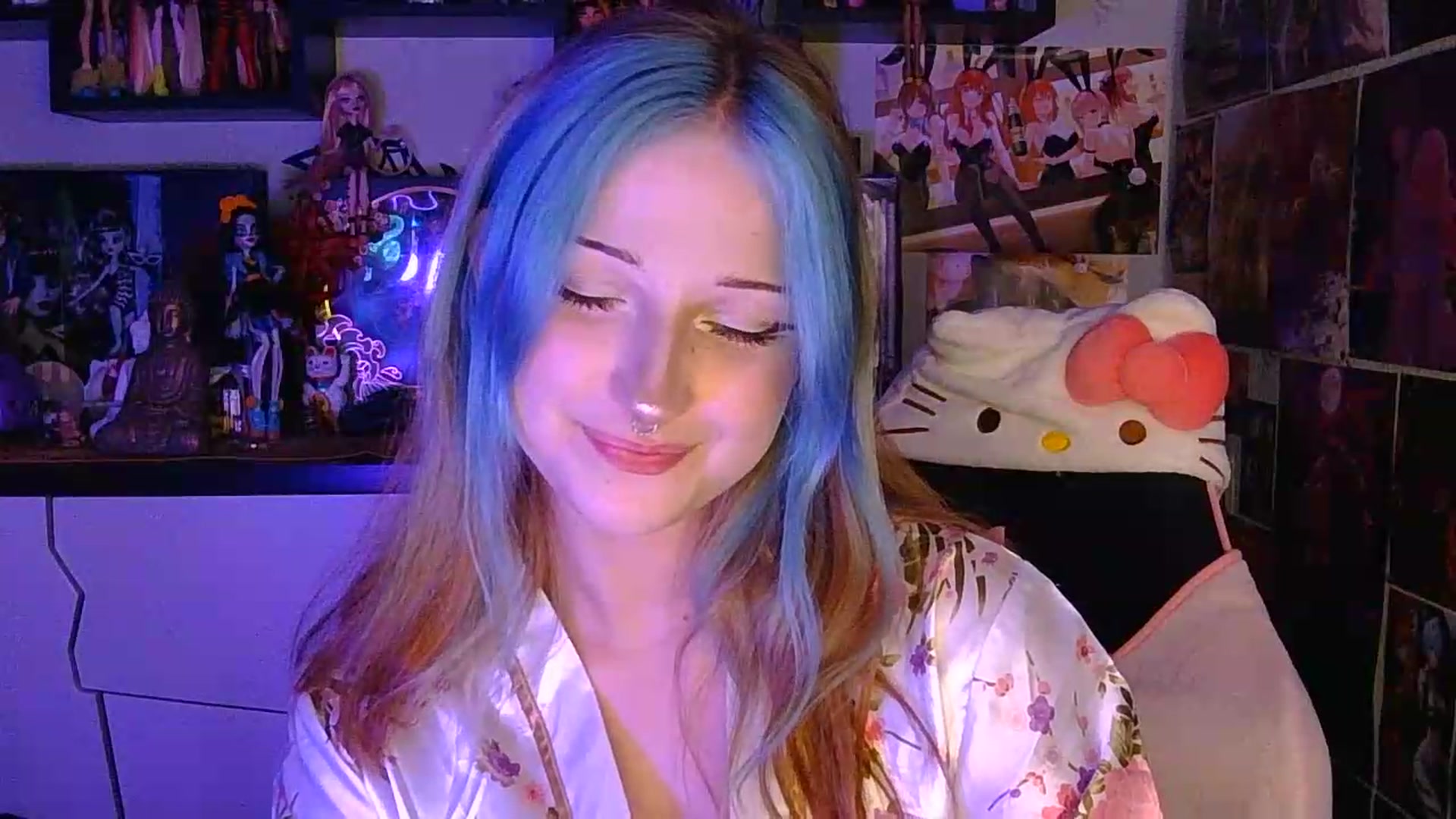 Gallery image thumbnail from VladaMoon's myfreecams stream on, 08/02/2026, 21:50 image 15 of 20
