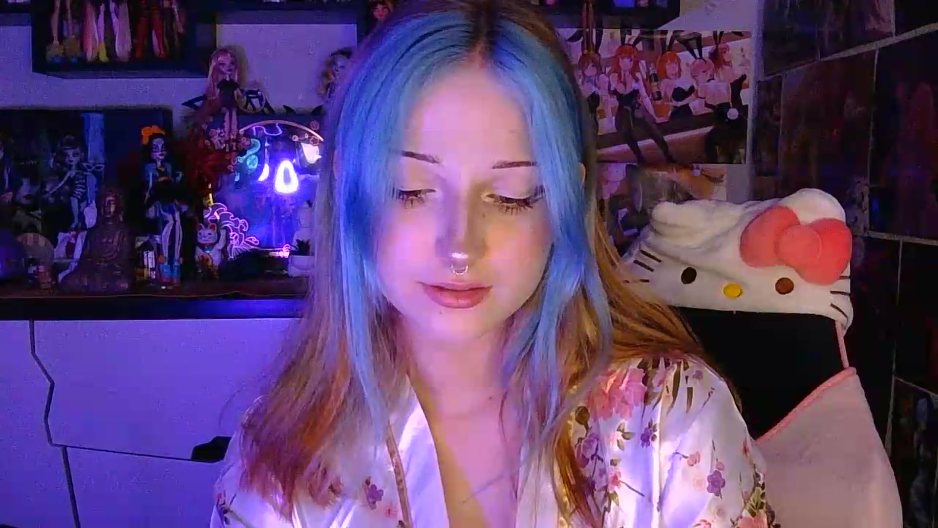 Gallery image thumbnail from VladaMoon's myfreecams stream on, 08/02/2026, 21:50 image 13 of 20