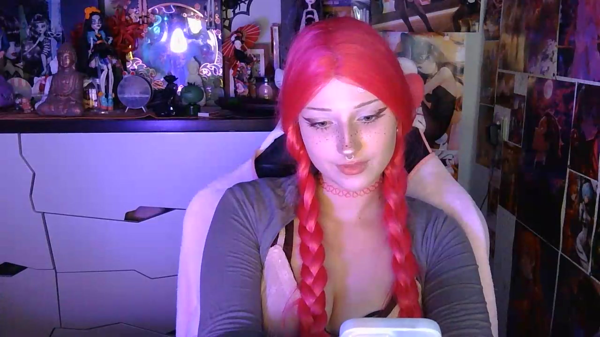Gallery image thumbnail from VladaMoon's myfreecams stream on, 08/03/2026, 21:41 image 18 of 20