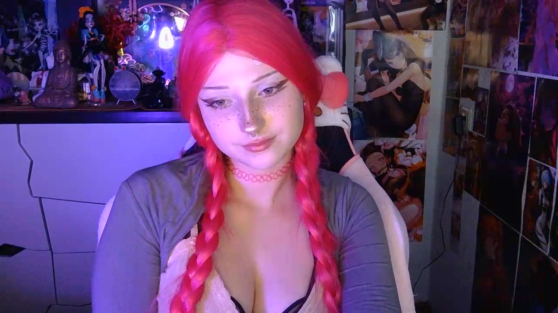 Gallery image thumbnail from VladaMoon's myfreecams stream on, 08/03/2026, 21:41 image 4 of 20