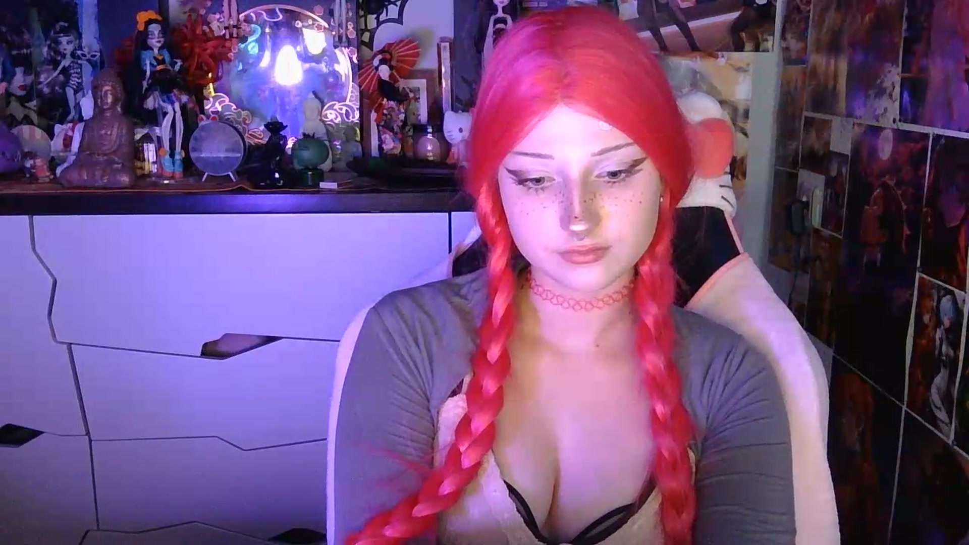Gallery image thumbnail from VladaMoon's myfreecams stream on, 08/03/2026, 21:41 image 14 of 20