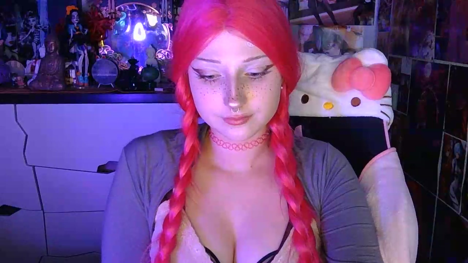 Gallery image thumbnail from VladaMoon's myfreecams stream on, 08/03/2026, 21:41 image 9 of 20