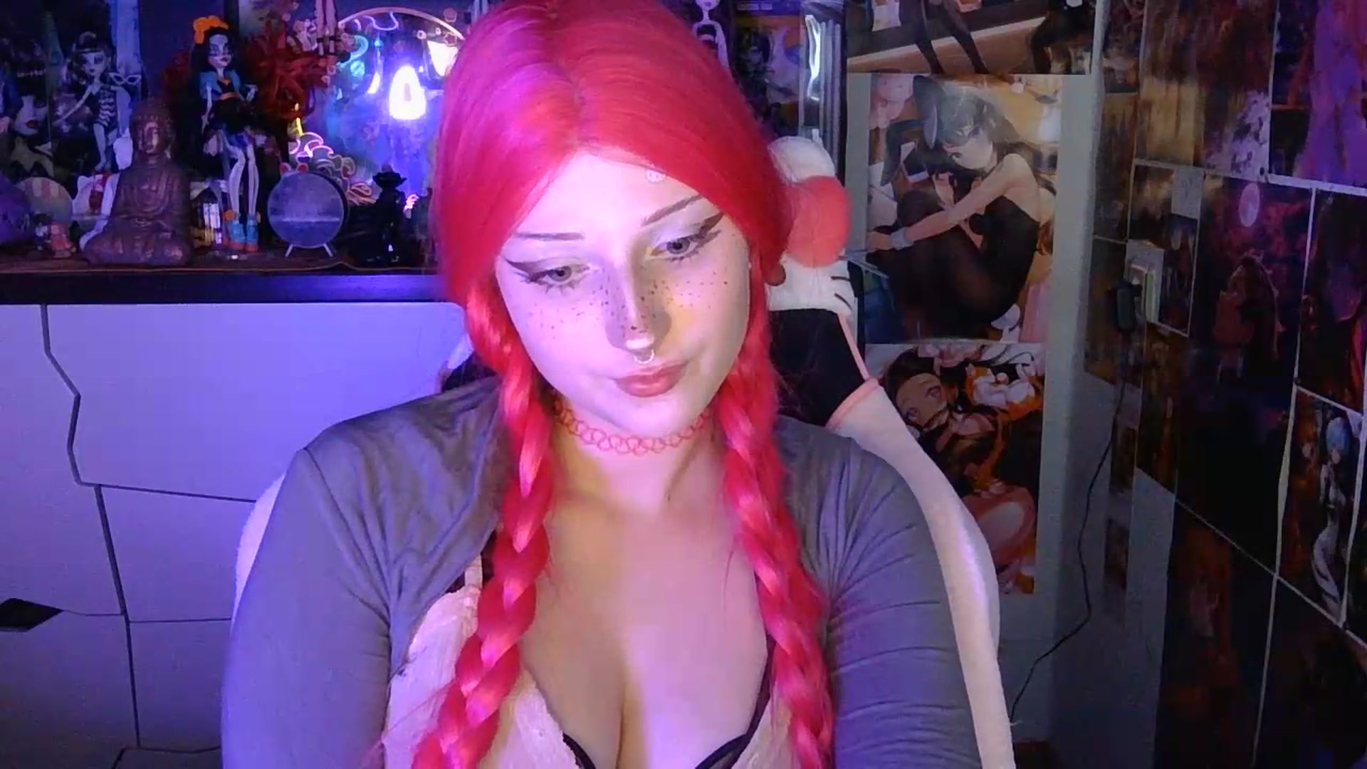 Gallery image thumbnail from VladaMoon's myfreecams stream on, 08/03/2026, 21:41 image 5 of 20