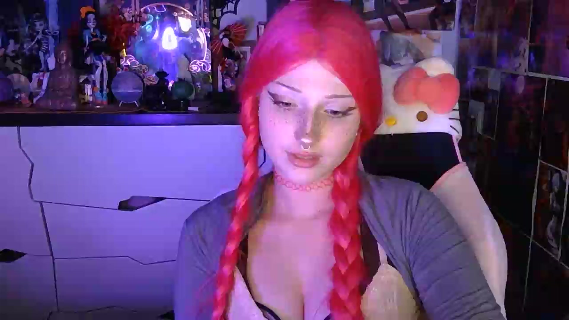 Gallery image thumbnail from VladaMoon's myfreecams stream on, 08/03/2026, 21:41 image 19 of 20