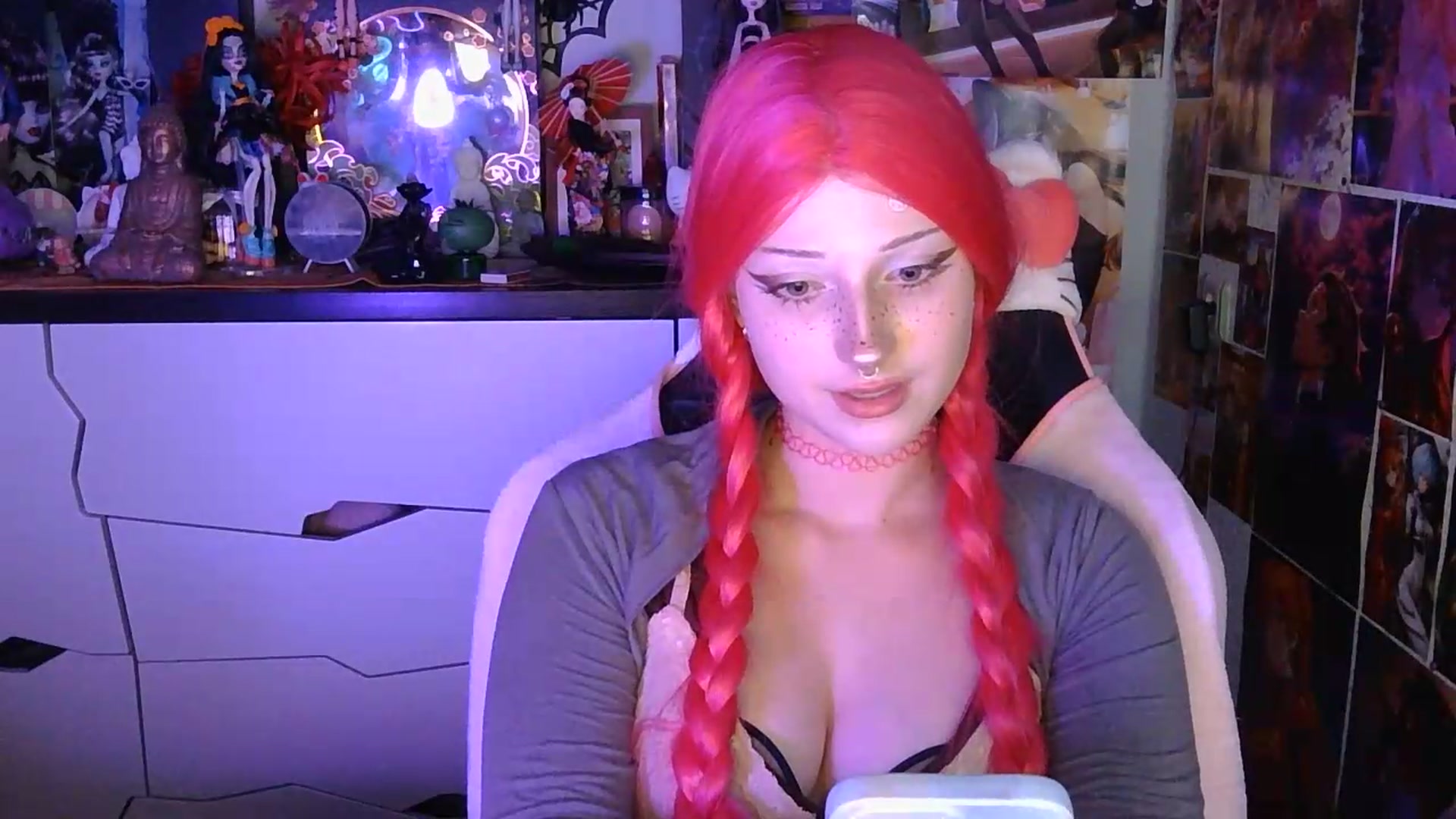 Gallery image thumbnail from VladaMoon's myfreecams stream on, 08/03/2026, 21:41 image 16 of 20