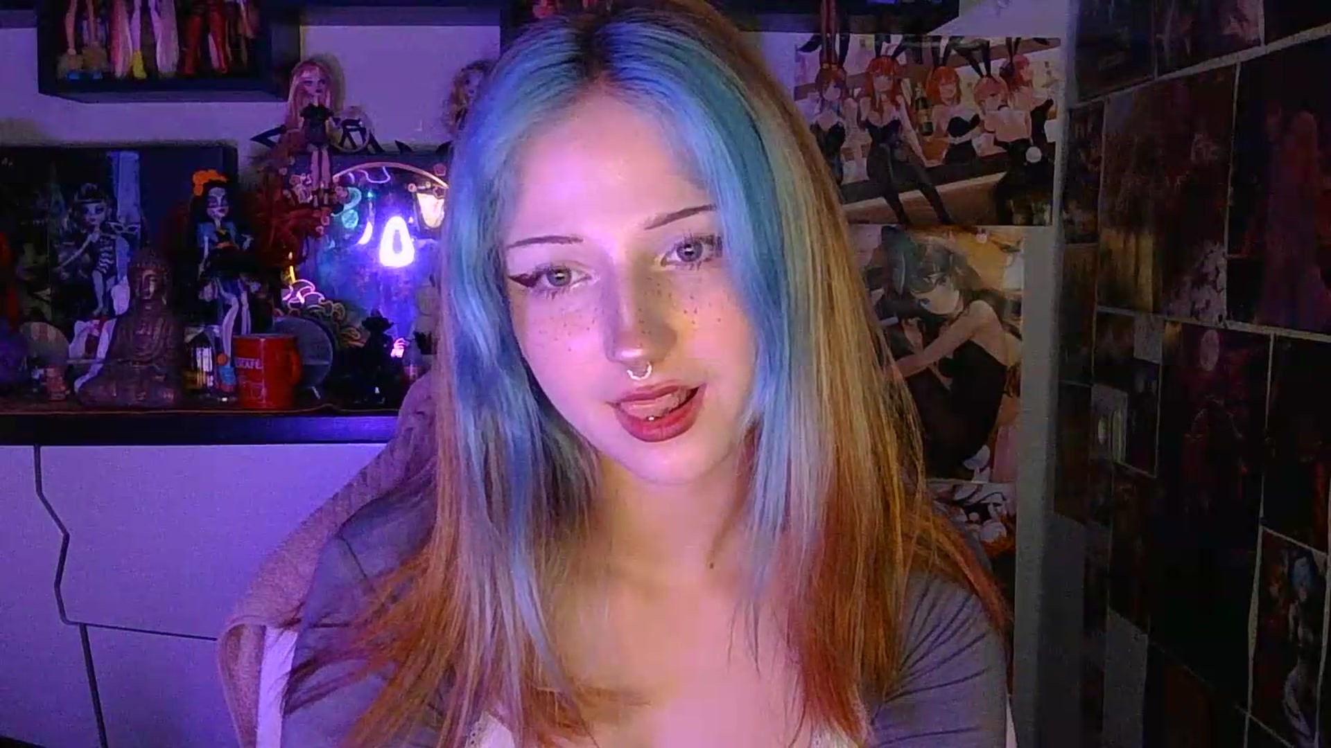 Gallery image thumbnail from VladaMoon's myfreecams stream on, 08/04/2026, 21:37 image 9 of 20