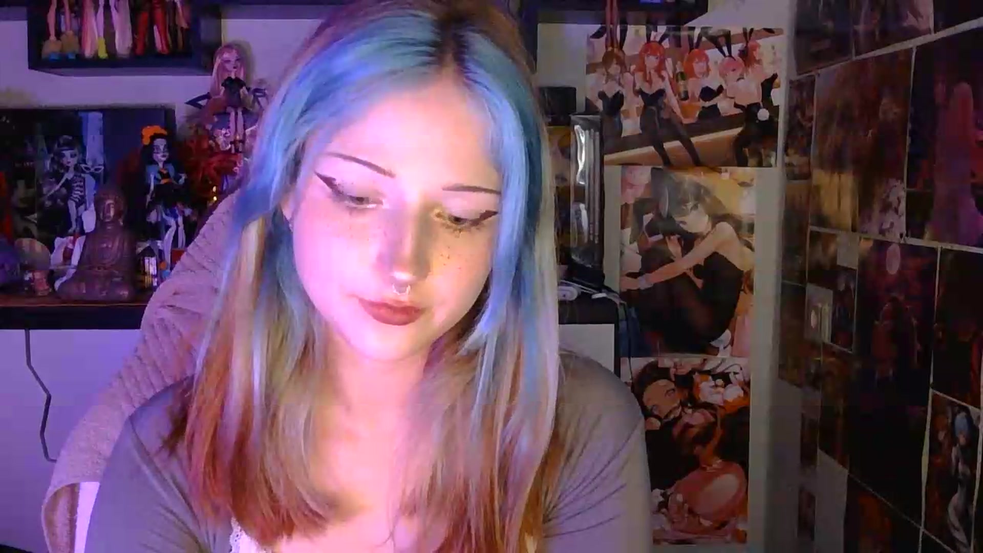 Gallery image thumbnail from VladaMoon's myfreecams stream on, 08/04/2026, 21:37 image 11 of 20
