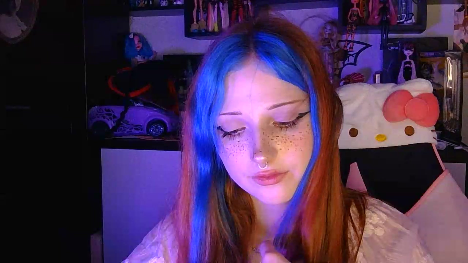 Gallery image thumbnail from VladaMoon's myfreecams stream on, 08/06/2026, 23:06 image 18 of 20