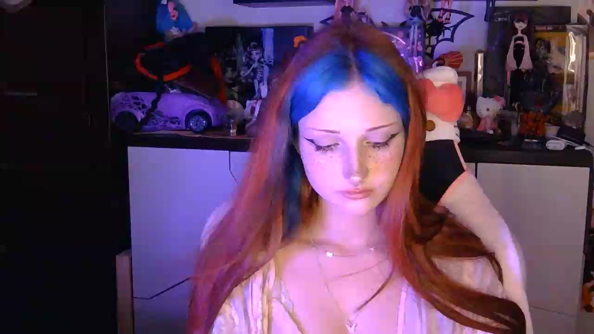 Gallery image thumbnail from VladaMoon's myfreecams stream on, 08/06/2026, 23:06 image 6 of 20