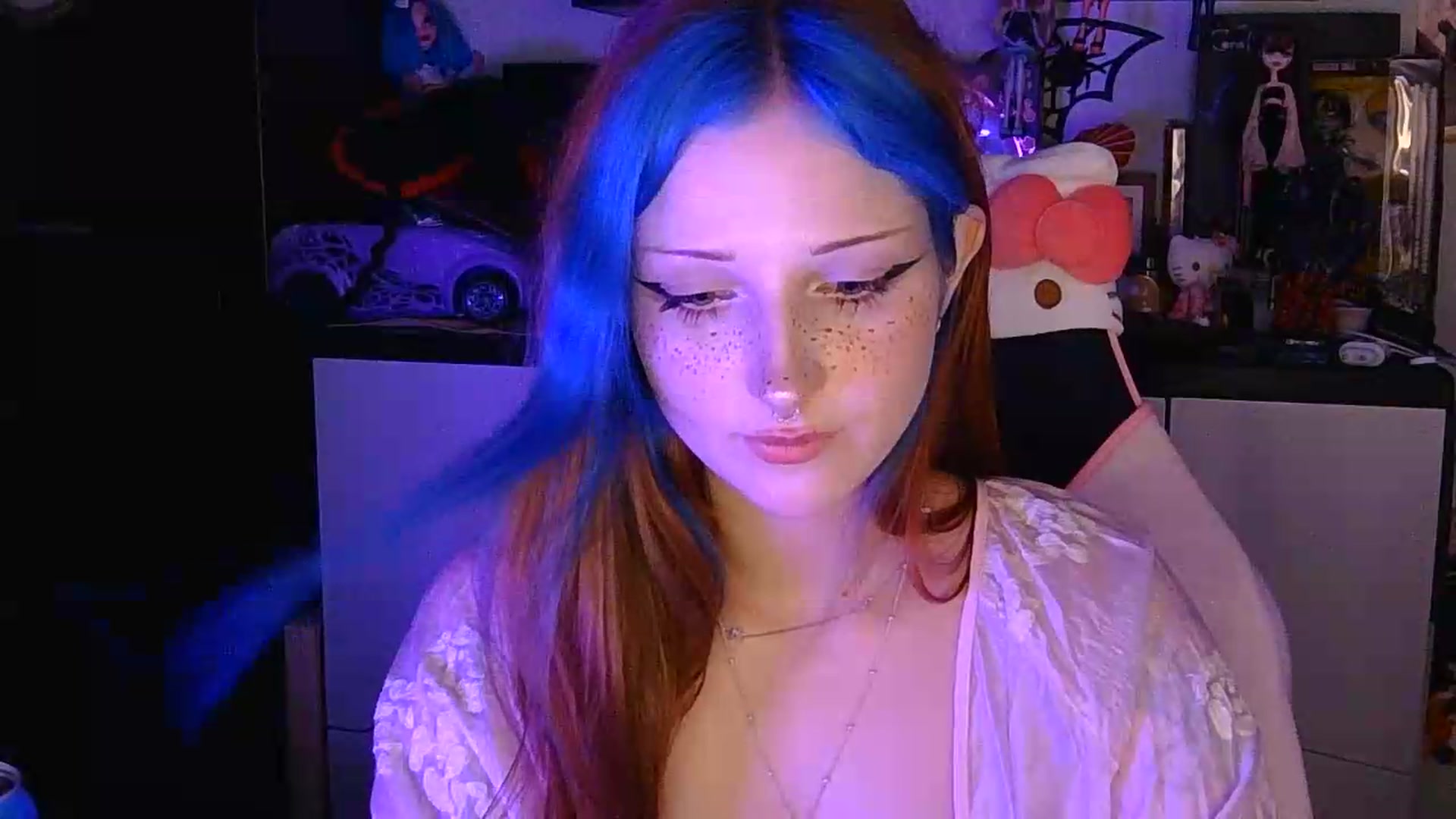 Gallery image thumbnail from VladaMoon's myfreecams stream on, 08/06/2026, 23:06 image 4 of 20